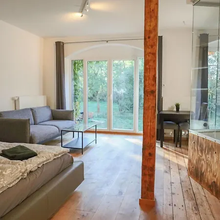 Loft Apartment Mit Grosser Badewanne A Mugeln Extérieur photo