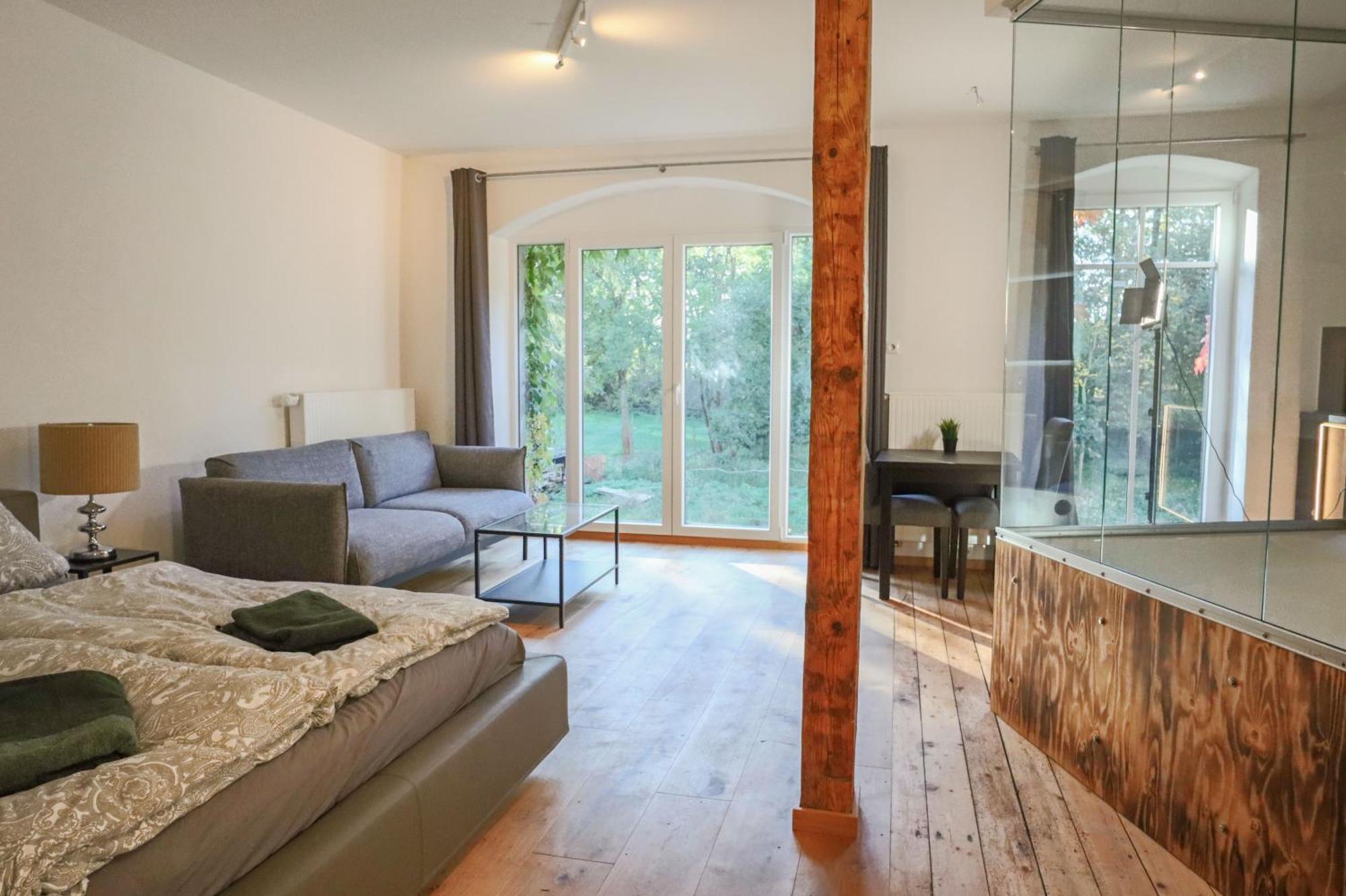 Appartement Loft Mit Grosser Badewanne A Mugeln